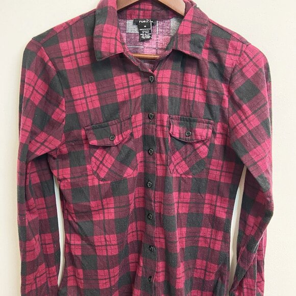 Rue21 womens Long Sleeve Shirt Red Flannel Size M Stretchy Comfort Fall Black - Picture 1 of 11